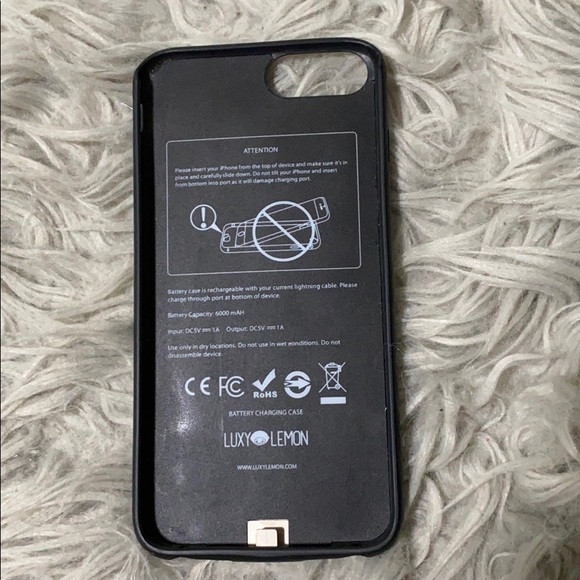 Charging iPhone 7 Plus case - Picture 2 of 3